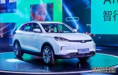 傲慢的华为公司倒闭，三家外国公司成了殡仪馆