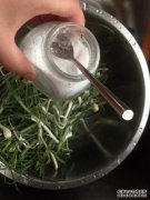大蒜腌制和腌制