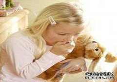 小孩子咳嗽可以吃桃子吗？